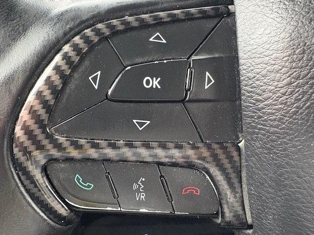 Dodge Challenger 2dr Cpe SXT Plus 2015