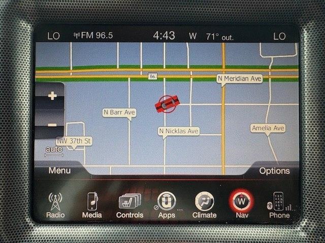 Dodge Challenger 2dr Cpe SXT Plus 2015