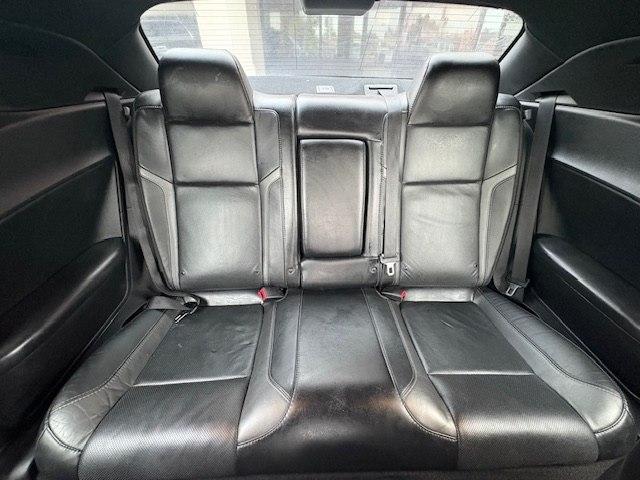 Dodge Challenger 2dr Cpe SXT Plus 2015