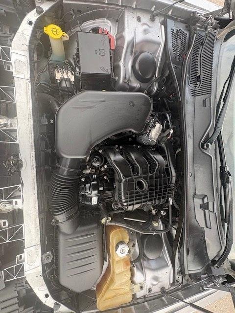 Dodge Challenger 2dr Cpe SXT Plus 2015