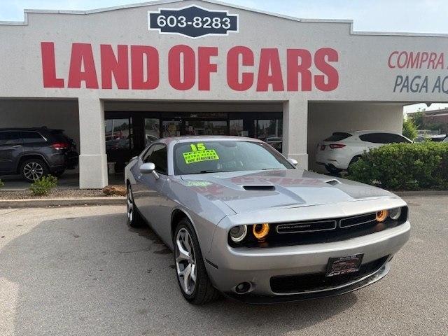 Dodge Challenger 2dr Cpe SXT Plus 2015