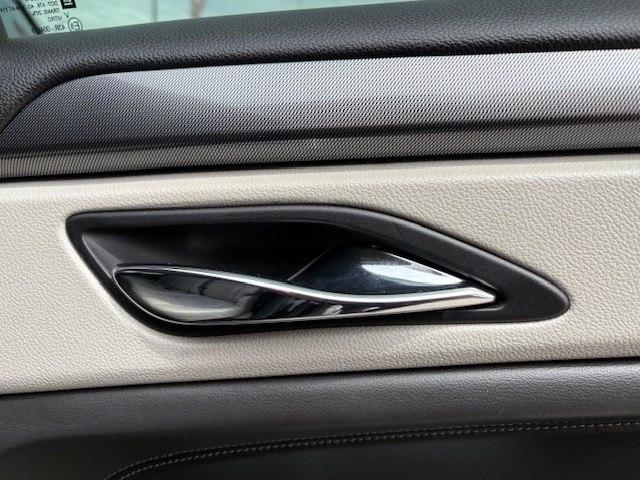 Cadillac SRX FWD 4dr Base 2014