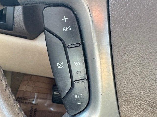 GMC Yukon 2WD 4dr 1500 SLE 2010