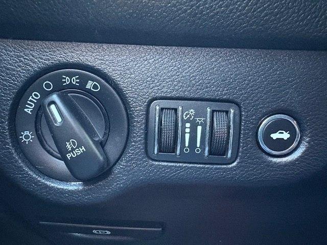 Dodge Challenger 2dr Cpe R/T 2016