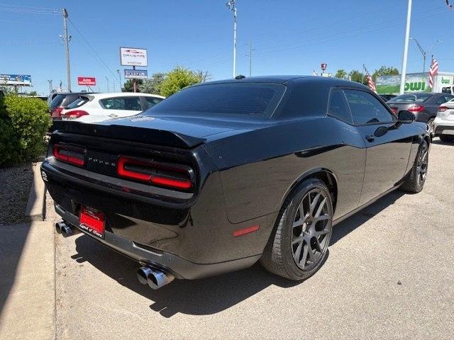 Dodge Challenger 2dr Cpe R/T 2016