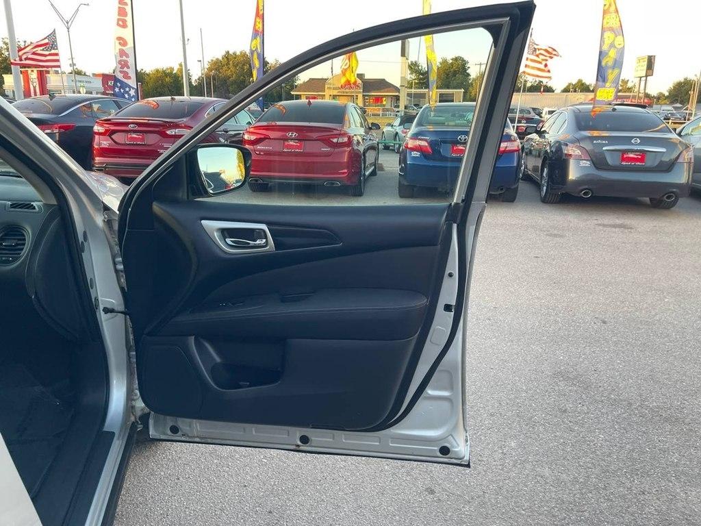 Nissan Pathfinder FWD S 2017