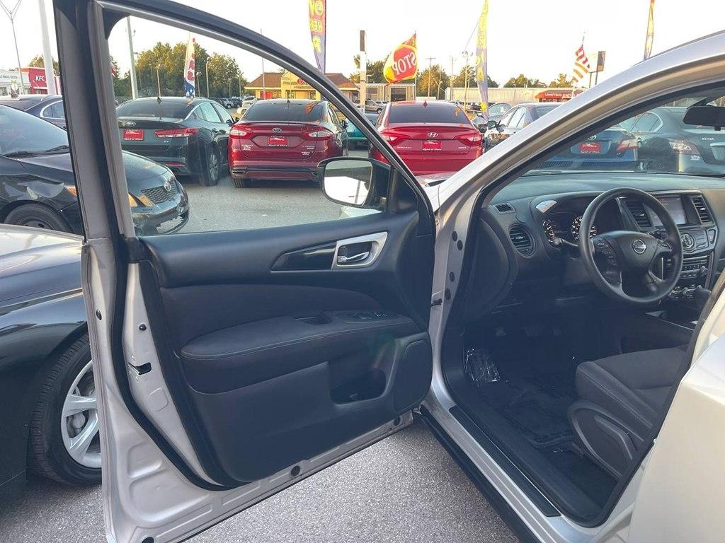 Nissan Pathfinder FWD S 2017