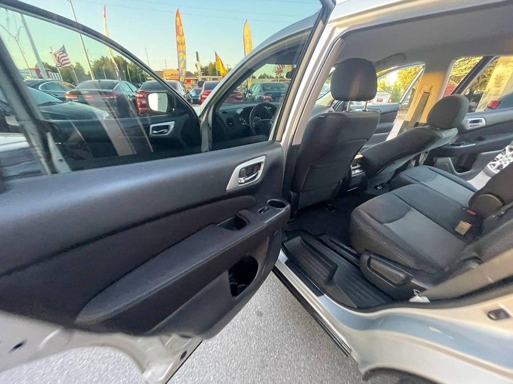 Nissan Pathfinder FWD S 2017