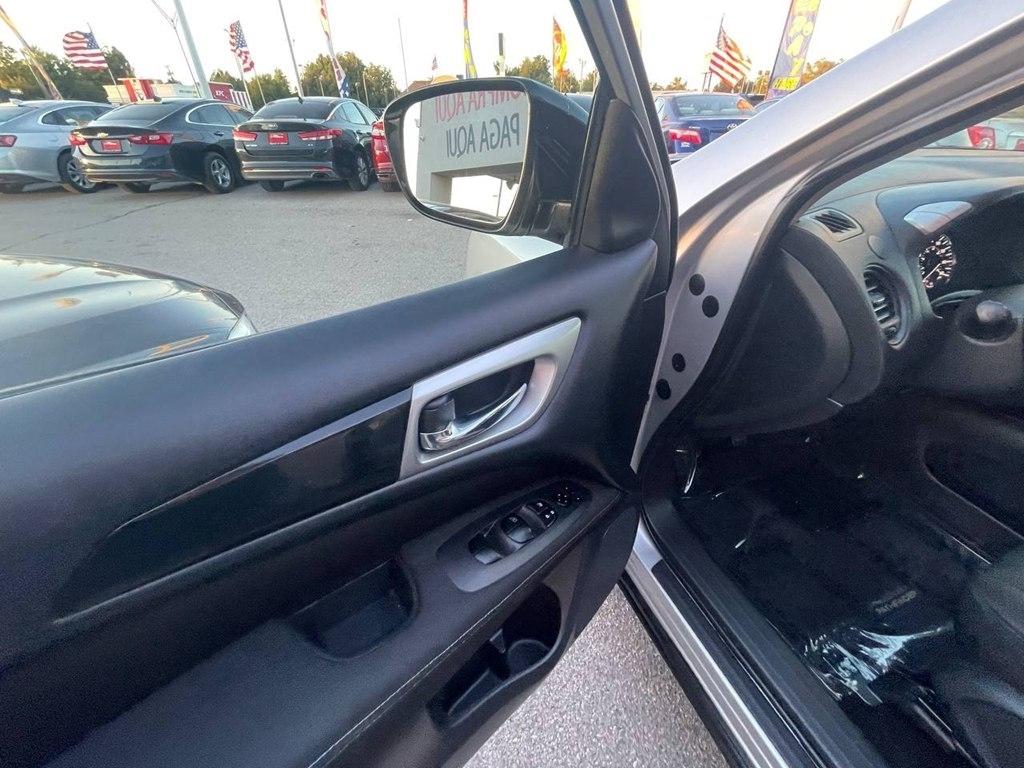 Nissan Pathfinder FWD S 2017