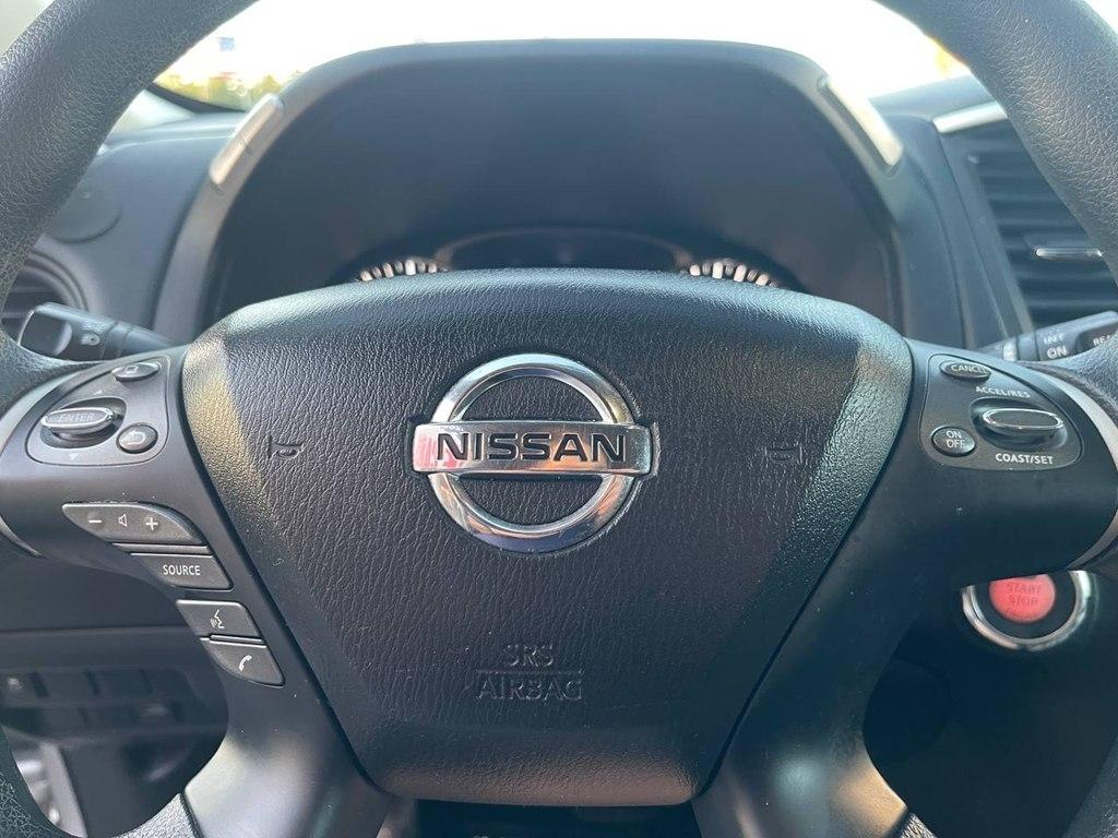 Nissan Pathfinder FWD S 2017