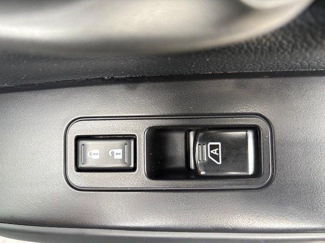 Nissan Titan XD 4x2 Gas Crew Cab S 2017