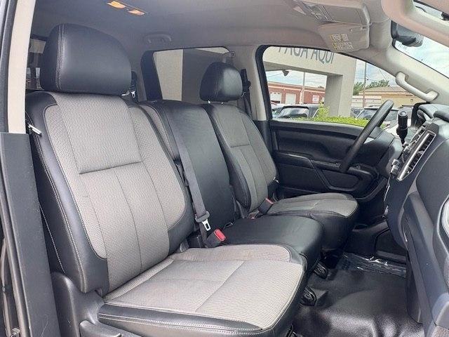 Nissan Titan XD 4x2 Gas Crew Cab S 2017
