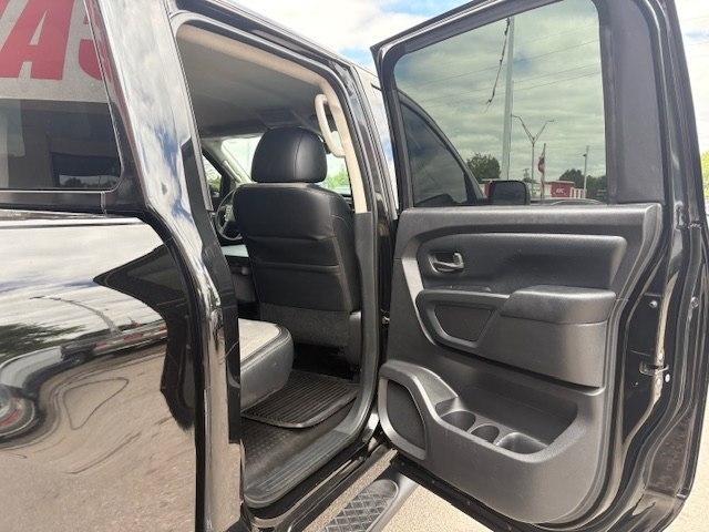 Nissan Titan XD 4x2 Gas Crew Cab S 2017