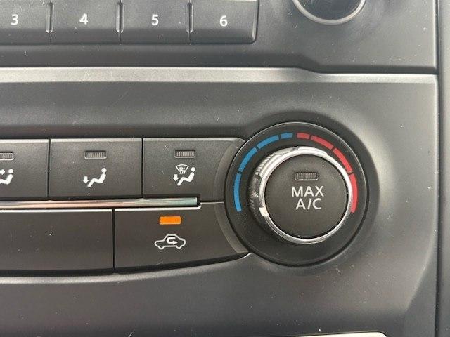 Nissan Titan XD 4x2 Gas Crew Cab S 2017