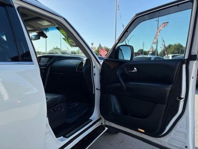 Infiniti QX80 4WD 4dr 2014