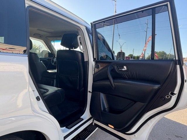 Infiniti QX80 4WD 4dr 2014
