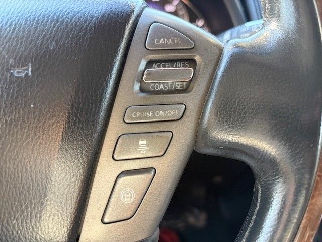 Infiniti QX80 4WD 4dr 2014
