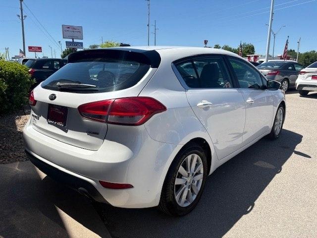 Kia Forte 5-Door 5dr HB Auto EX 2015