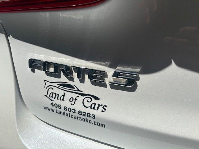 Kia Forte 5-Door 5dr HB Auto EX 2015