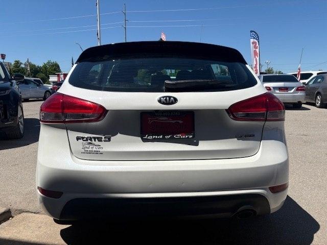 Kia Forte 5-Door 5dr HB Auto EX 2015