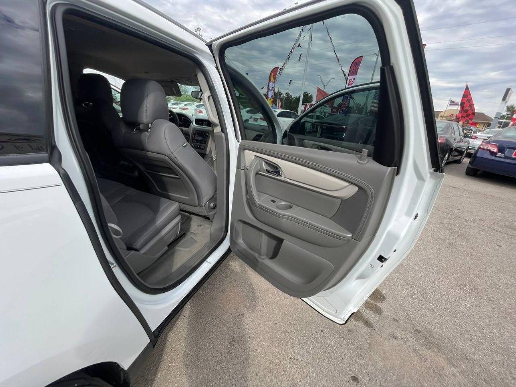 Chevrolet Traverse FWD 4dr LS w/1LS 2016