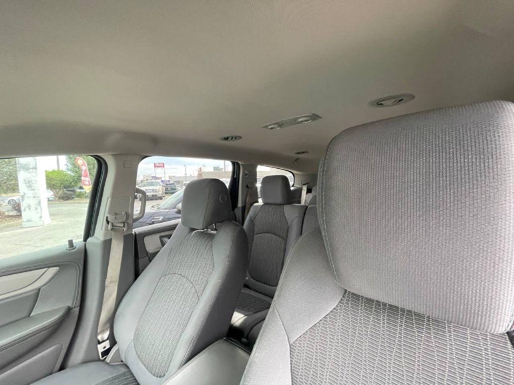Chevrolet Traverse FWD 4dr LS w/1LS 2016