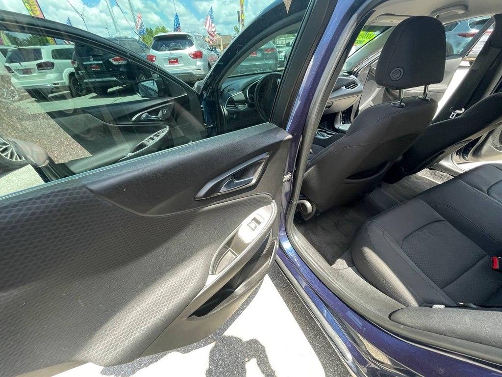 Chevrolet Malibu 4dr Sdn LS w/1LS 2017
