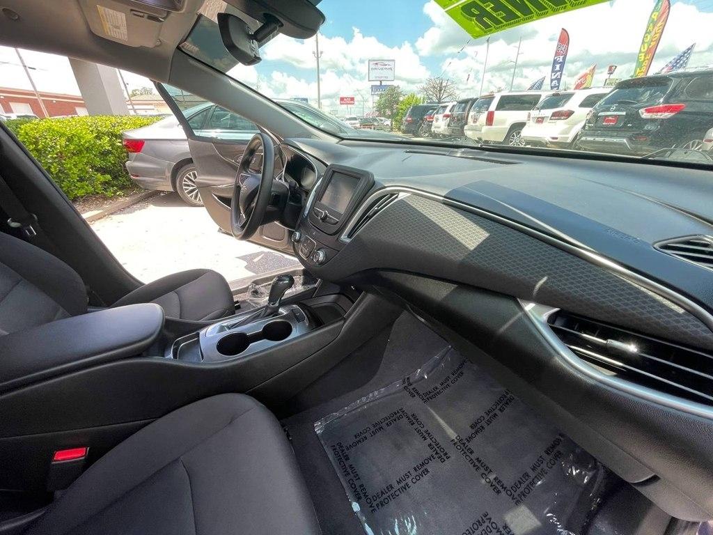 Chevrolet Malibu 4dr Sdn LS w/1LS 2017