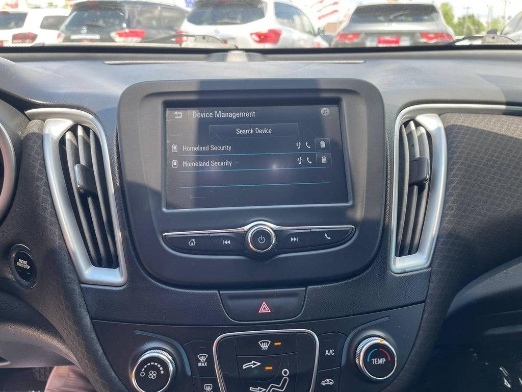 Chevrolet Malibu 4dr Sdn LS w/1LS 2017