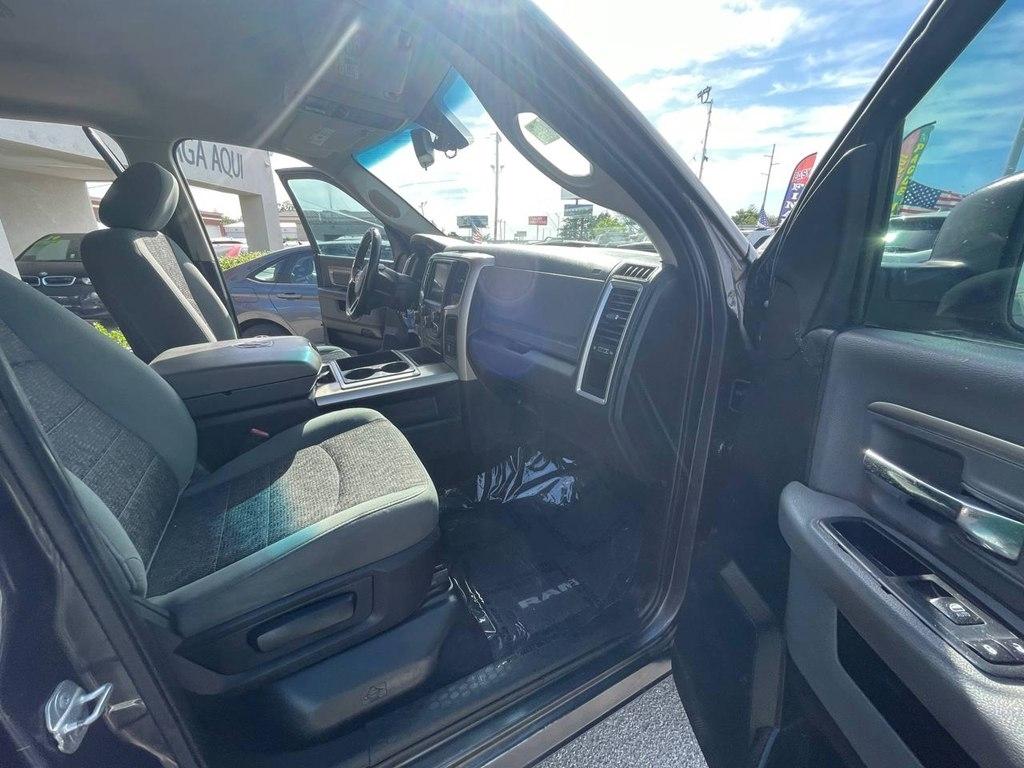 RAM 1500 2WD Quad Cab 140.5" Big Horn 2015