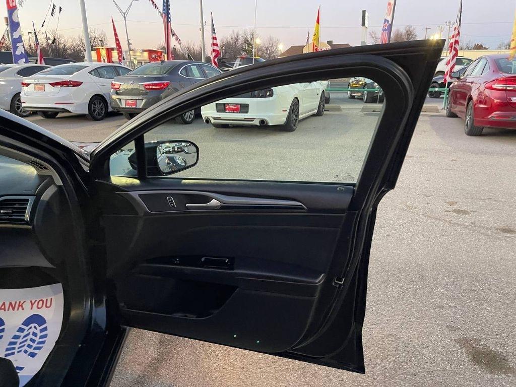 Ford Fusion 4dr Sdn SE FWD 2014