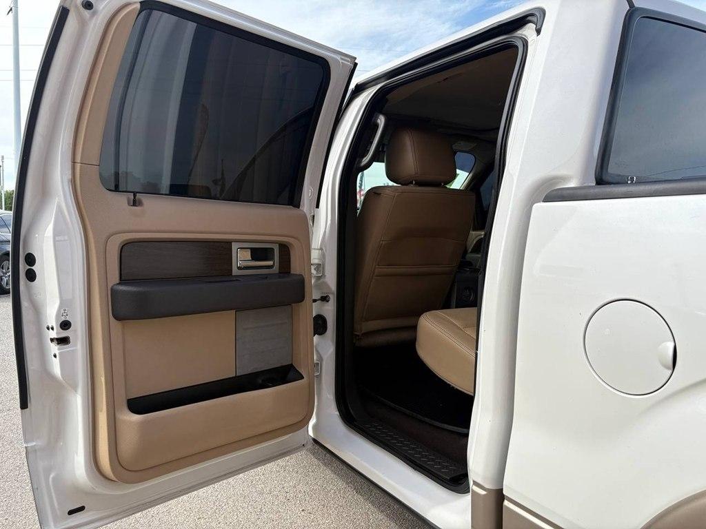 Ford F-150 4WD SuperCrew 145" Platinum 2013
