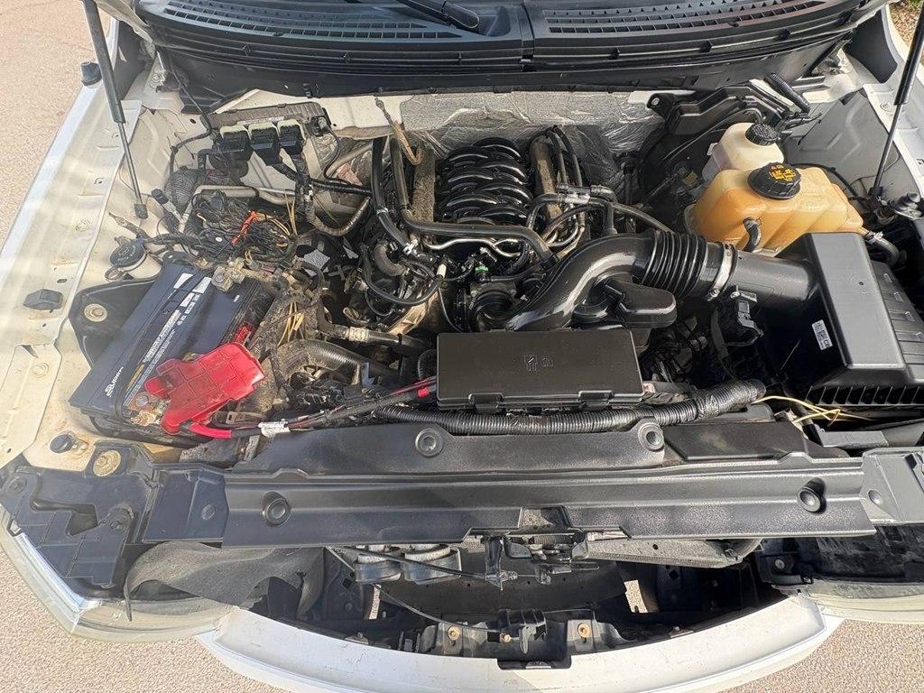 Ford F-150 4WD SuperCrew 145" Platinum 2013