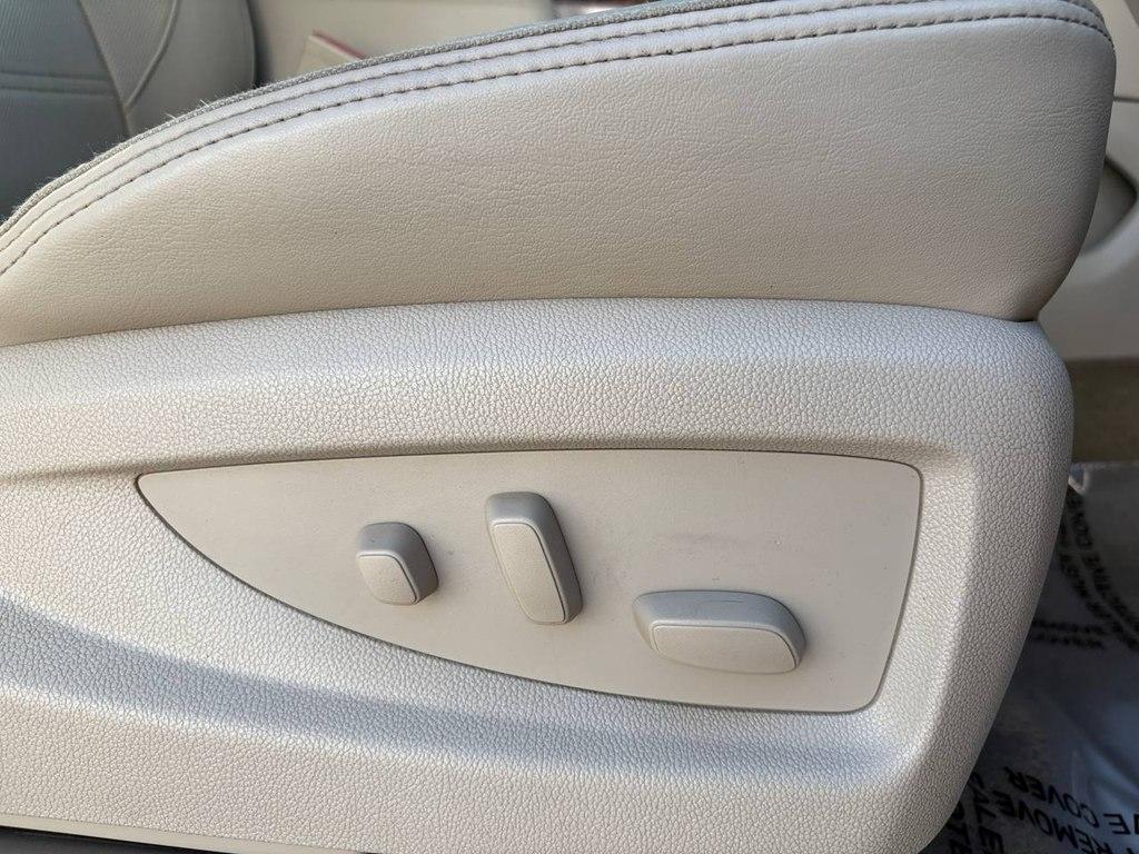 GMC Yukon XL 2WD 4dr Denali 2015
