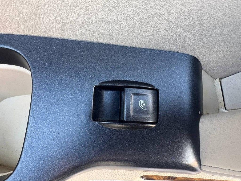 GMC Yukon XL 2WD 4dr Denali 2015