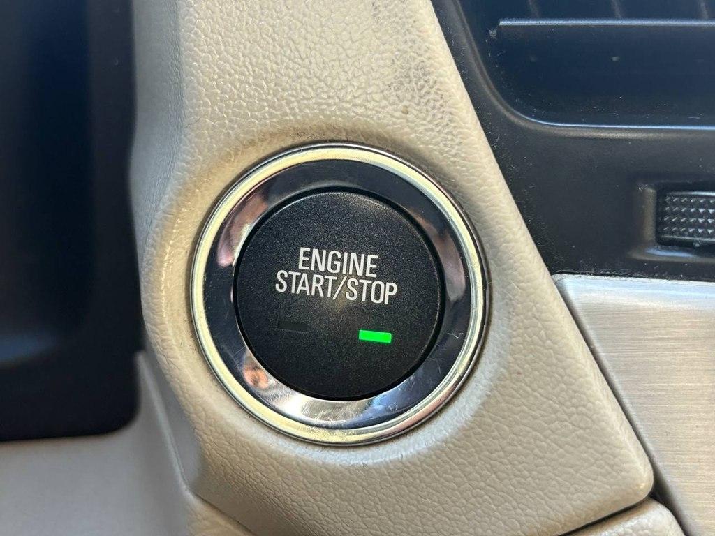 GMC Yukon XL 2WD 4dr Denali 2015