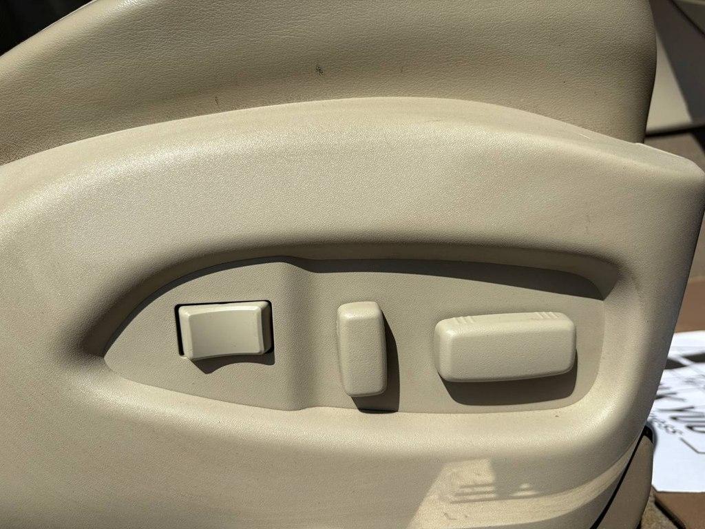 Cadillac SRX FWD 4dr Performance Collection 2010