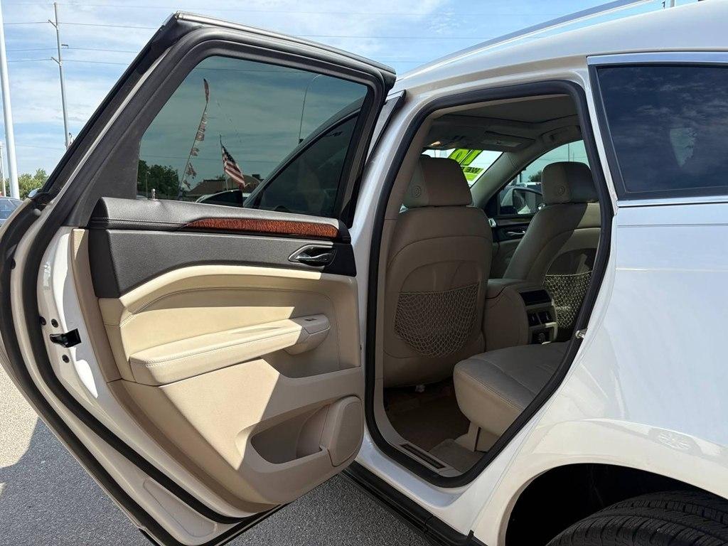 Cadillac SRX FWD 4dr Performance Collection 2010
