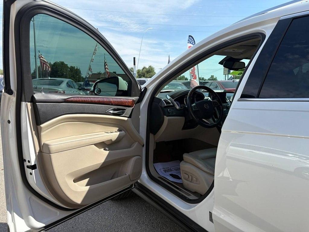 Cadillac SRX FWD 4dr Performance Collection 2010