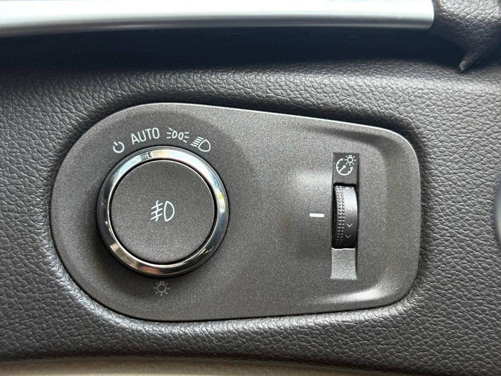Cadillac SRX FWD 4dr Performance Collection 2010