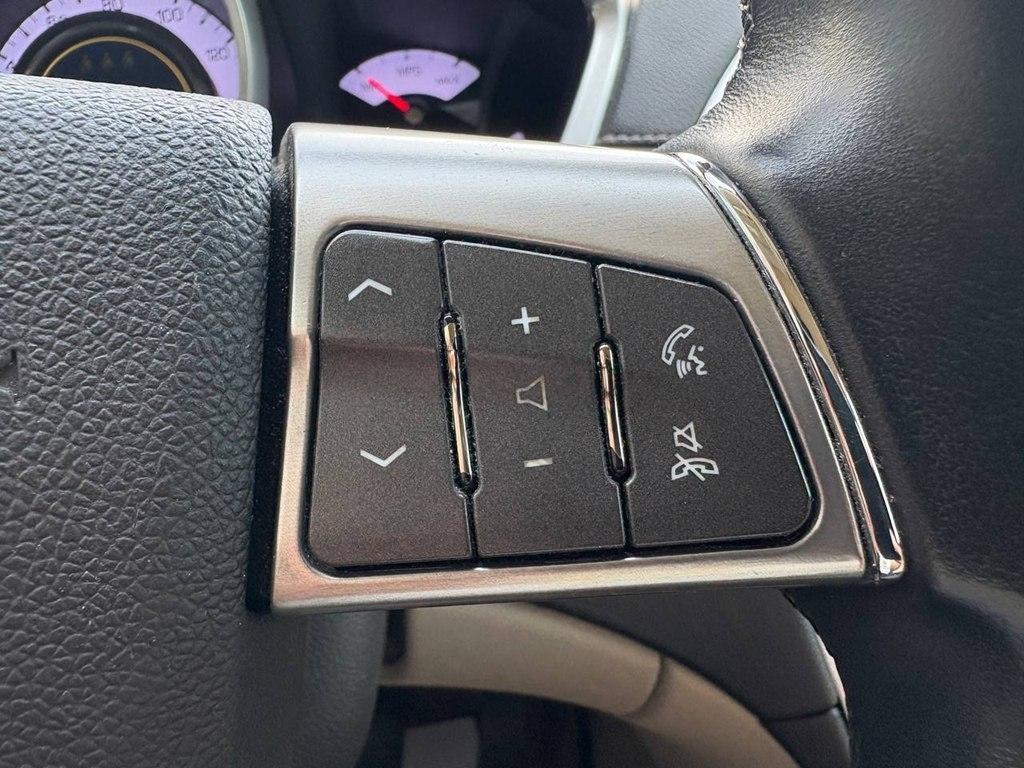 Cadillac SRX FWD 4dr Performance Collection 2010