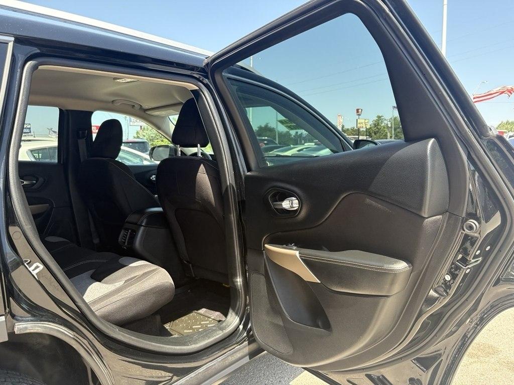 Jeep Cherokee Latitude FWD 2018