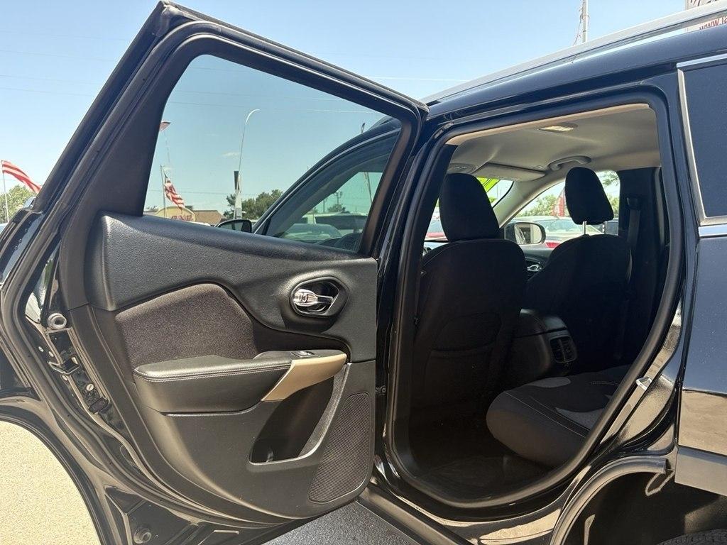 Jeep Cherokee Latitude FWD 2018