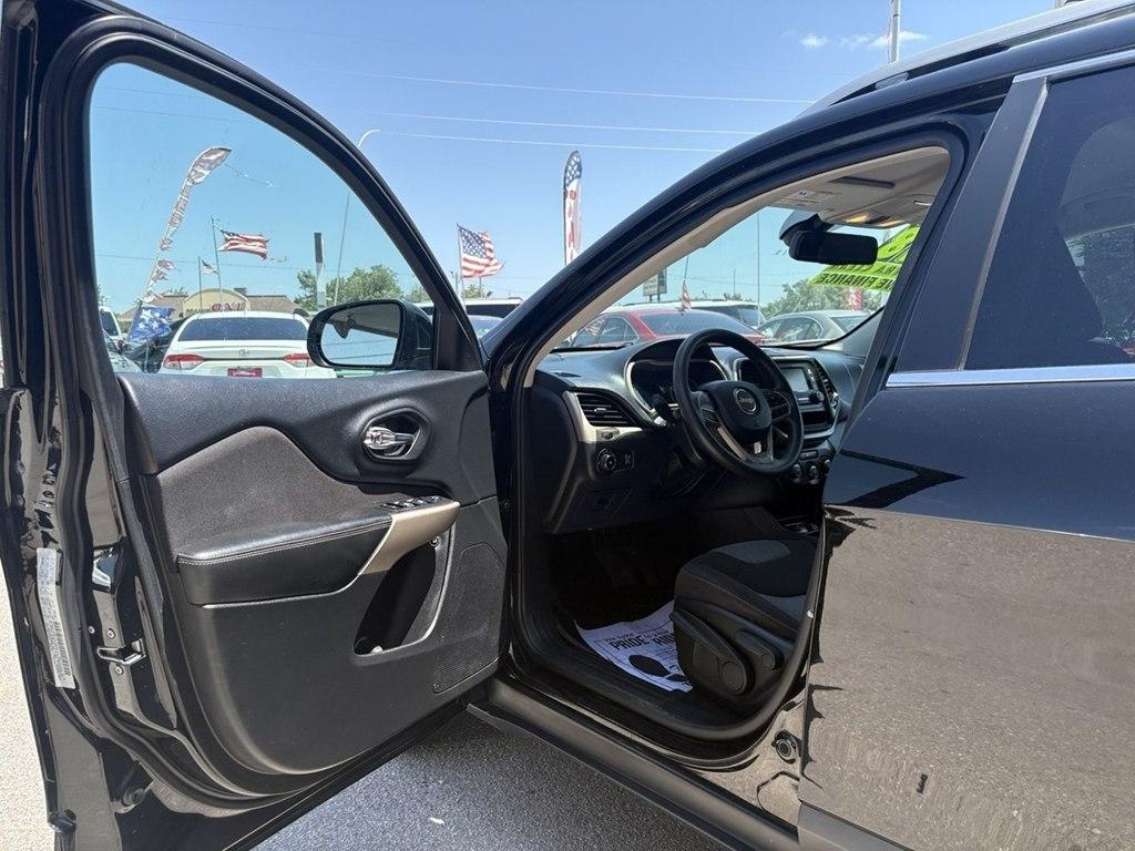 Jeep Cherokee Latitude FWD 2018