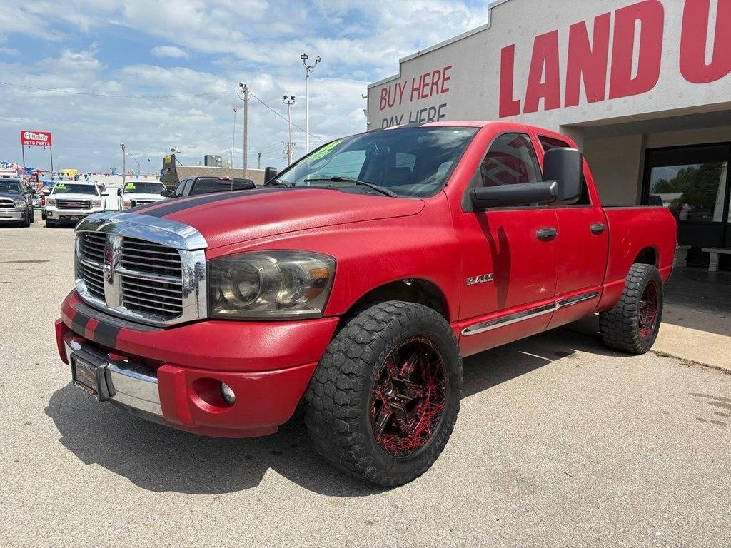 Dodge Ram 1500 2WD Quad Cab 140.5" Laramie 2008