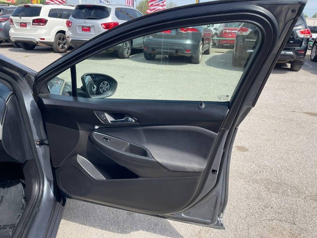 Chevrolet Cruze 4dr Sdn LT 2019