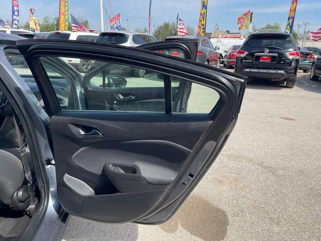 Chevrolet Cruze 4dr Sdn LT 2019