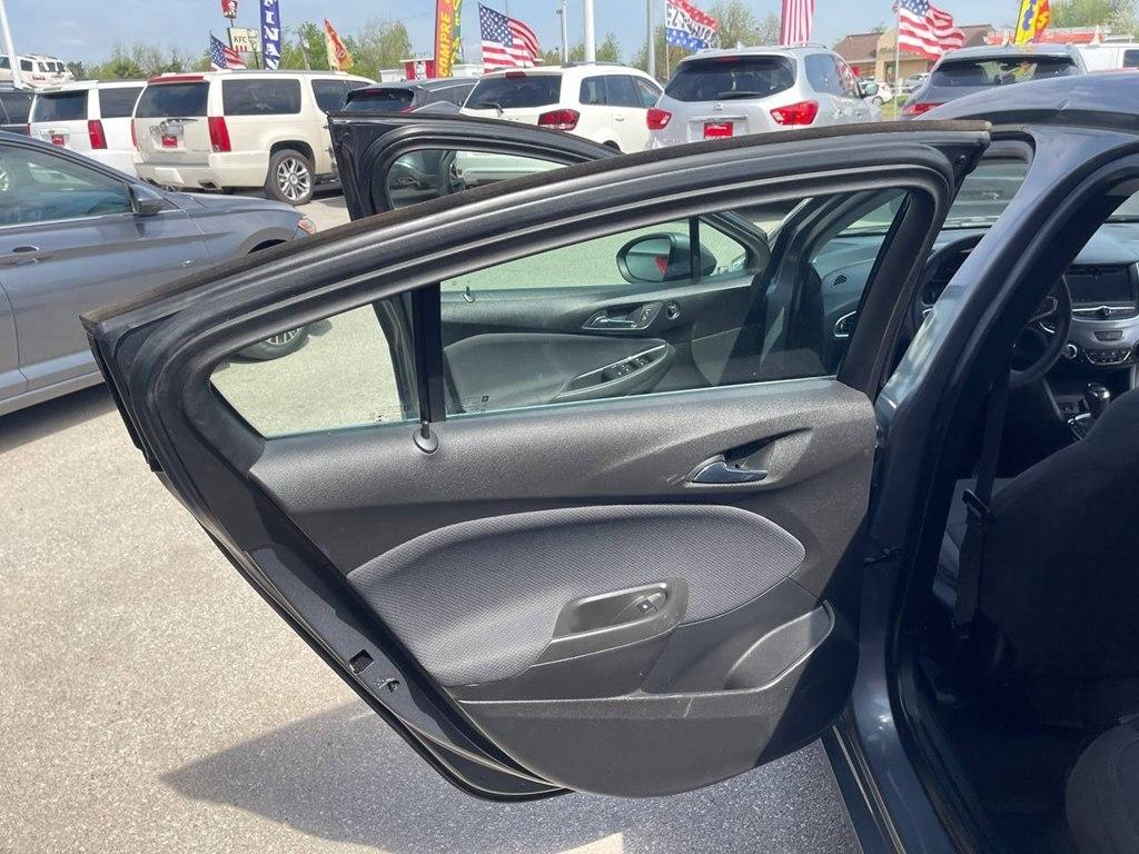 Chevrolet Cruze 4dr Sdn LT 2019