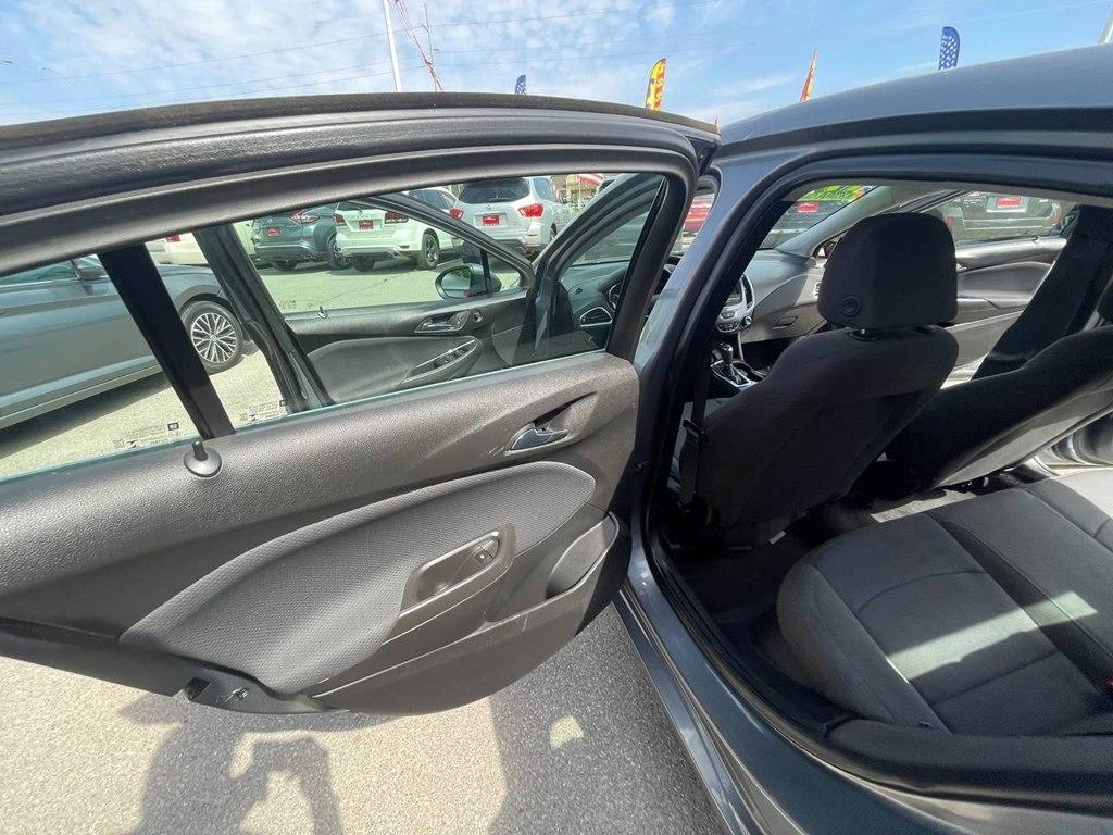 Chevrolet Cruze 4dr Sdn LT 2019