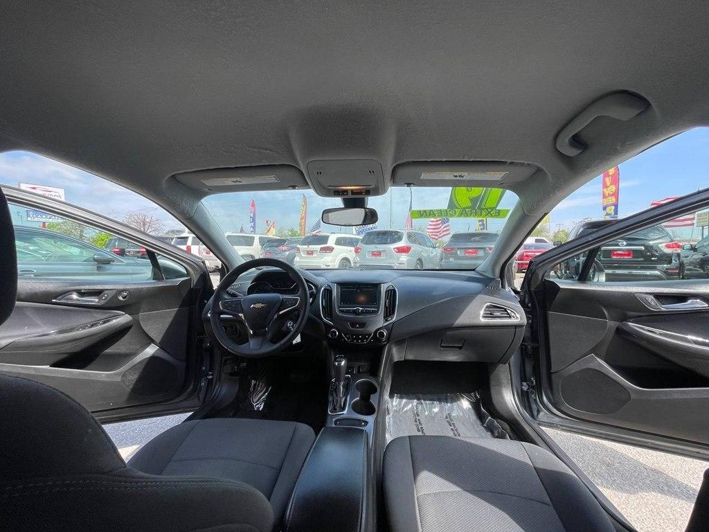 Chevrolet Cruze 4dr Sdn LT 2019